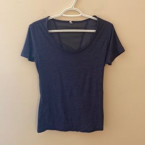 *SOLD* Old Navy Women’s Active Top